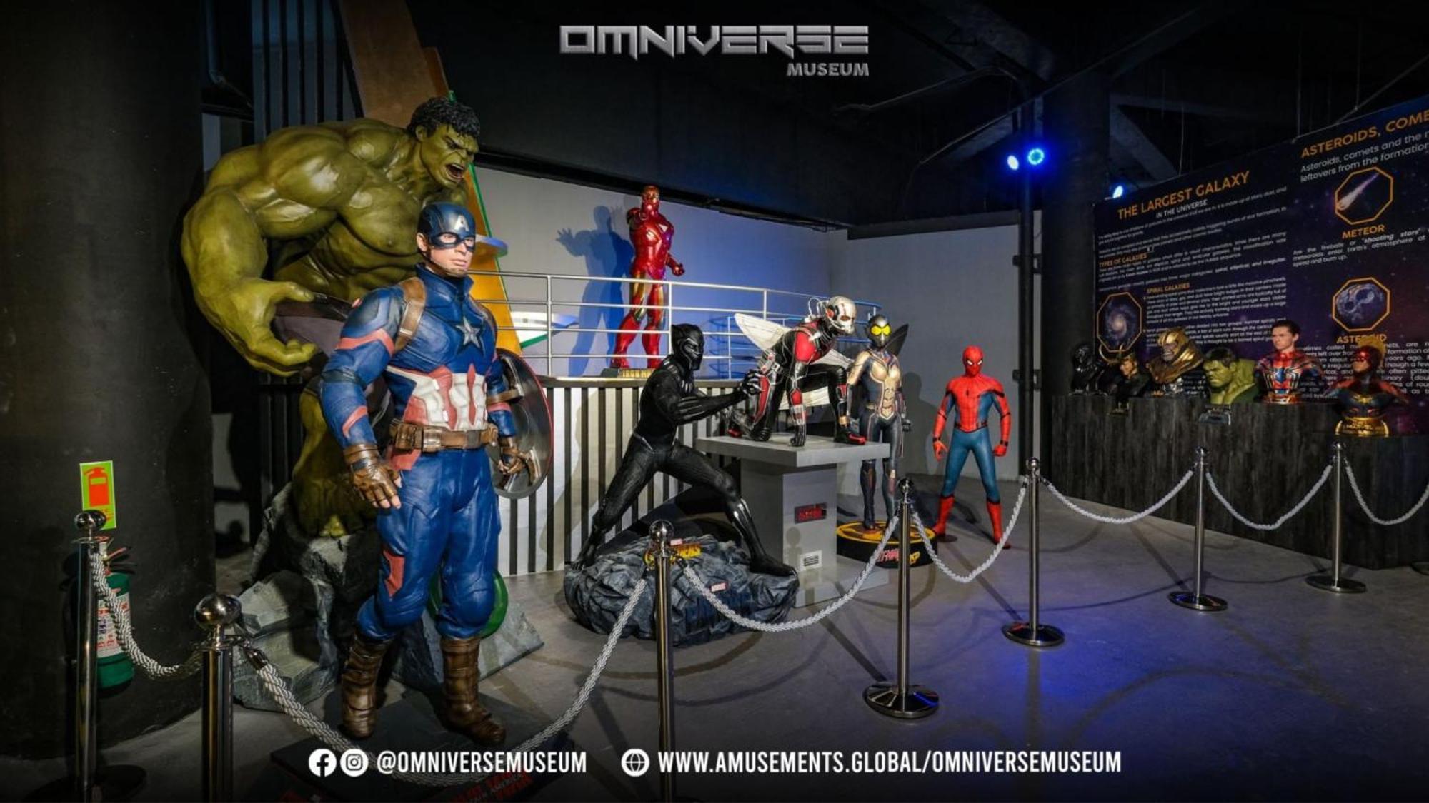 Holiday Inn & Suites Makati By Ihg Makati City Dış mekan fotoğraf Marvel Super Heroes